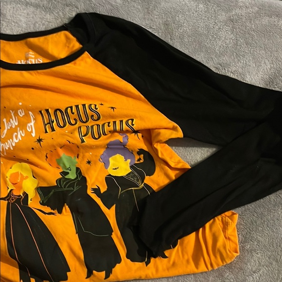 Disney Orange and Black Long Sleeve Tee Hocus Pocus Design - Picture 4 of 4
